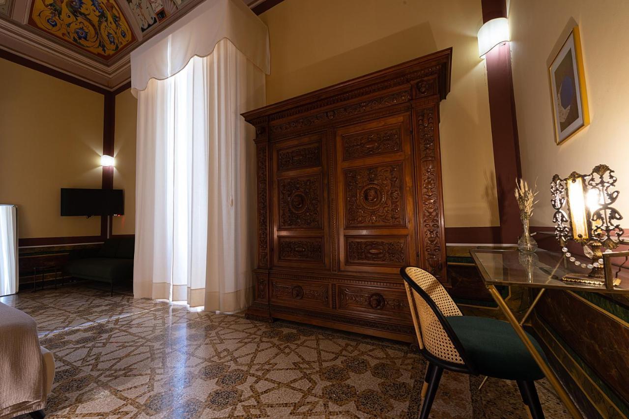 Aradeo Palazzo Francesco Grassi B&B 외부 사진