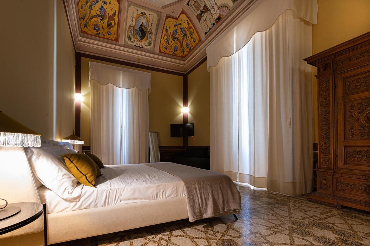 Aradeo Palazzo Francesco Grassi B&B 외부 사진